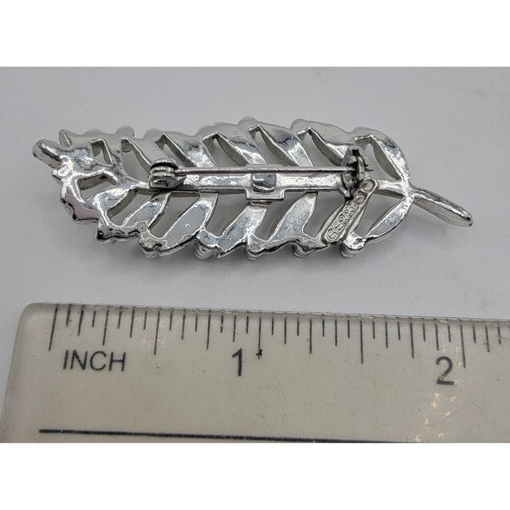 Vintage Gerry's Signed Silver‎ Tone Leaf Brooch Pin - Picture 2 of 3